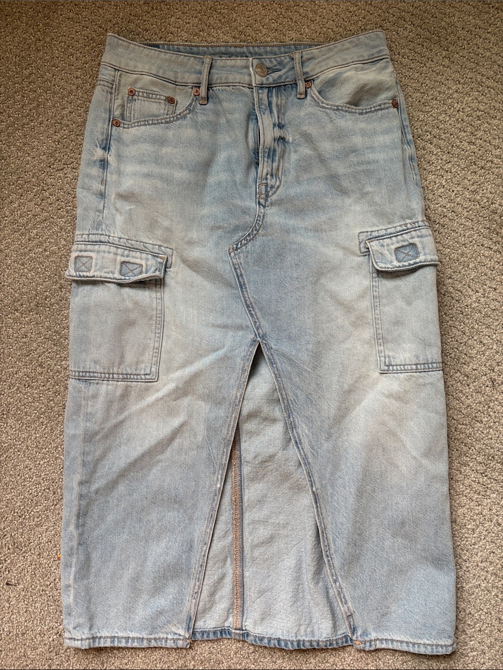American Eagle Outfitters Light Blue Relaxed Cargo Denim Skirt